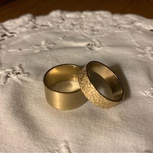 Gold-tone ring set, size 8